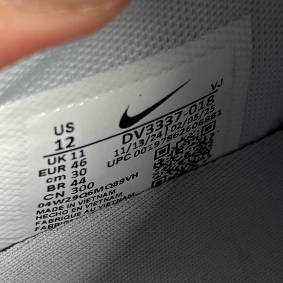 NEW Men’s Size 12 Nike Air Max Dn Sneaker Pure Platinum/Wolf Grey University Red - Picture 7 of 8